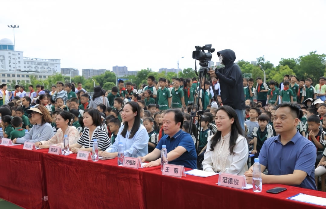 【少年科学院】齐云路小学“少年科学院”授牌仪式 第6张