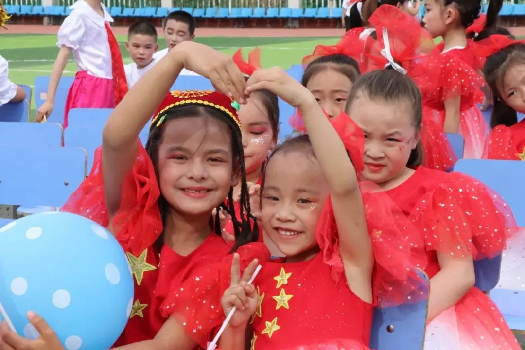 【三中三小教育集团】五家渠第三小学“红领巾爱祖国”庆六一芦笛校园艺术节文艺演出 第15张