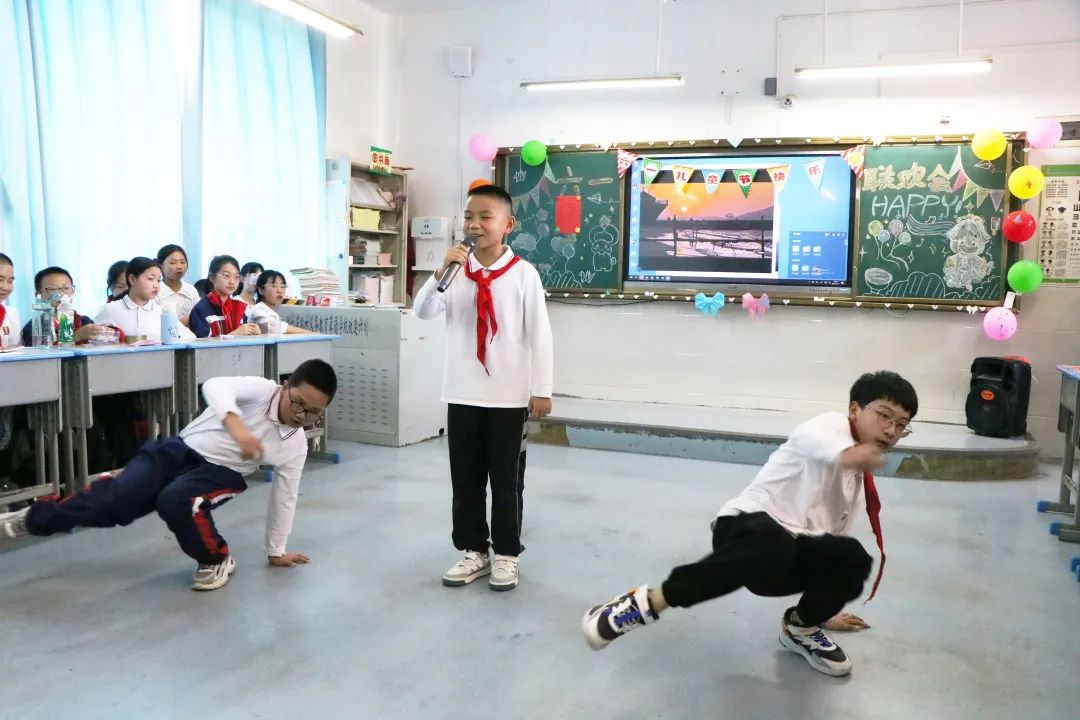 红领巾爱祖国:野三关镇民族中心小学教联体举行“六·一”庆祝活动【组图】 第34张