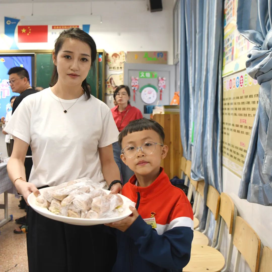 泰”美味啦!|育才小学“庆六一”食博会活动 第5张