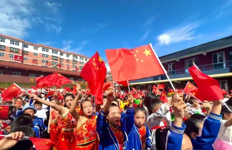 红军小学 | “妙趣童年  欣动六一”——延川红军小学六一儿童节·文艺汇演· 第35张