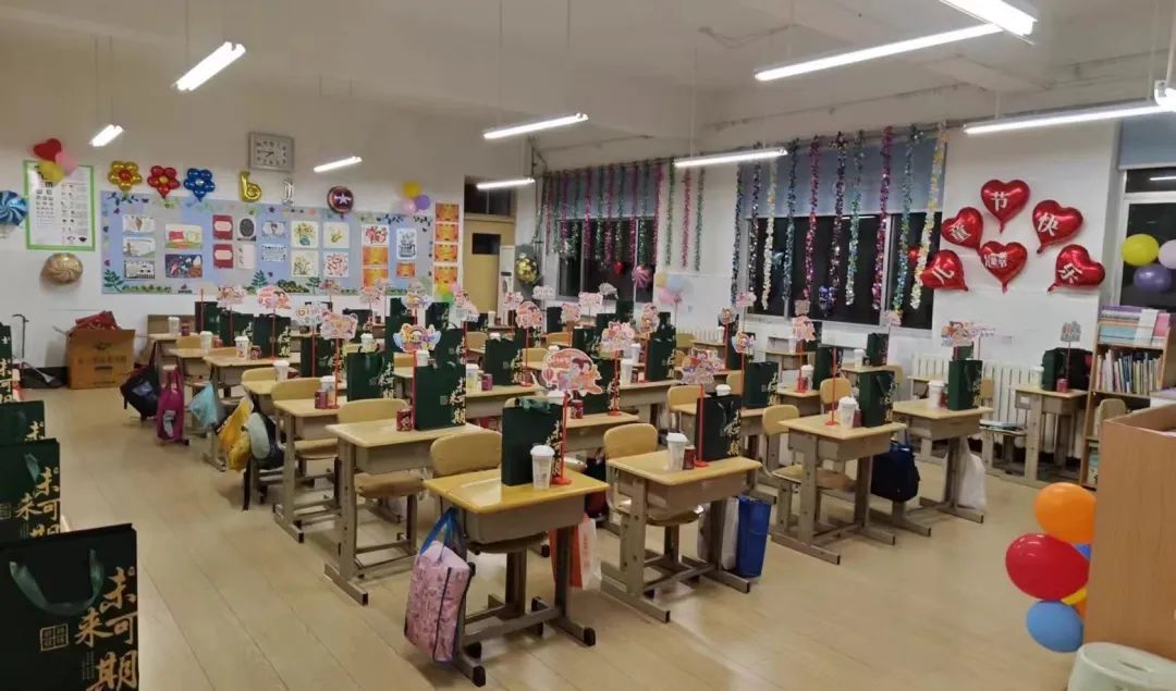 【实验小学·全环境立德树人】叮咚!来自夏天的告白——青岛西海岸新区实验小学举行“争做新时代好少年”欢庆“六一”活动 第8张