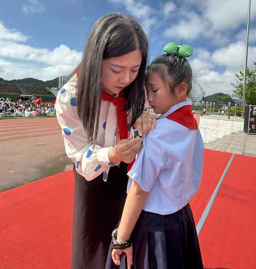 铜仁市第二十小学(学院附小)“红领巾爱祖国”新队员入队暨“六一”文艺汇演主题活动 第53张