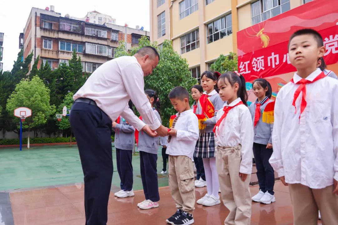 “红领巾 爱祖国”| 棕树营小学2024年“红领巾心向党 在阳光下成长”欢庆“六一”主题队日暨新队员入队仪式活动圆满举行 第38张