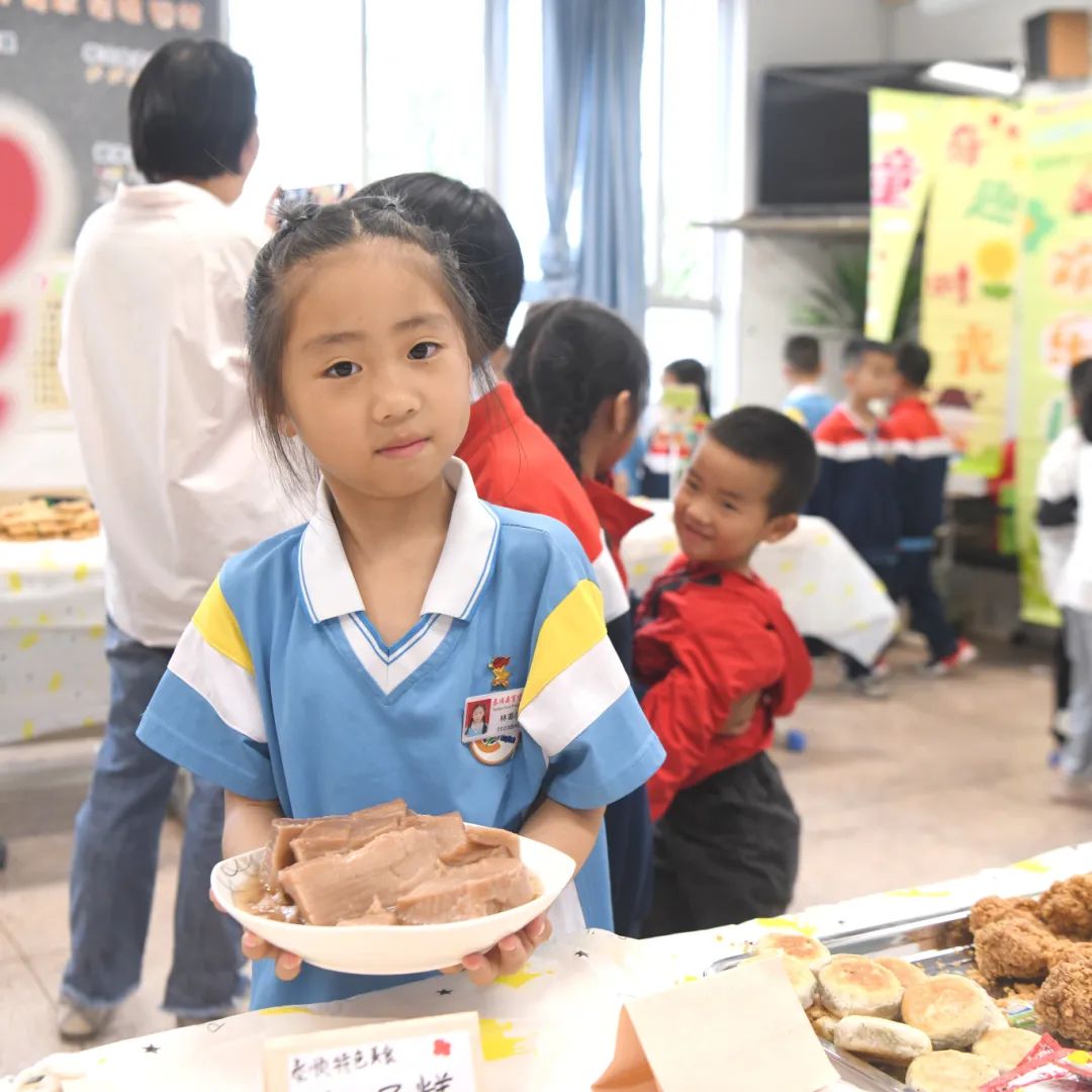 泰”美味啦!|育才小学“庆六一”食博会活动 第3张