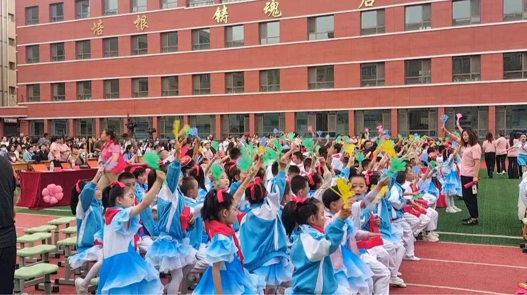 【儿童节】红领巾爱祖国——白银区工农路小学举行“六一”合唱比赛 第18张