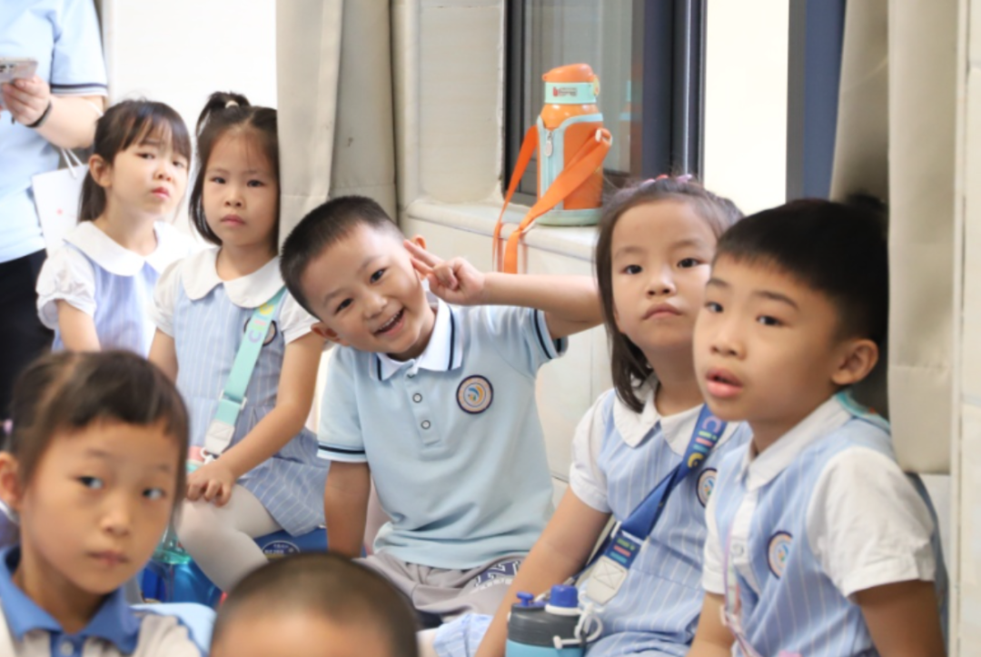 你好 小学!——石岩应人石第二幼儿园参观小学活动 第26张