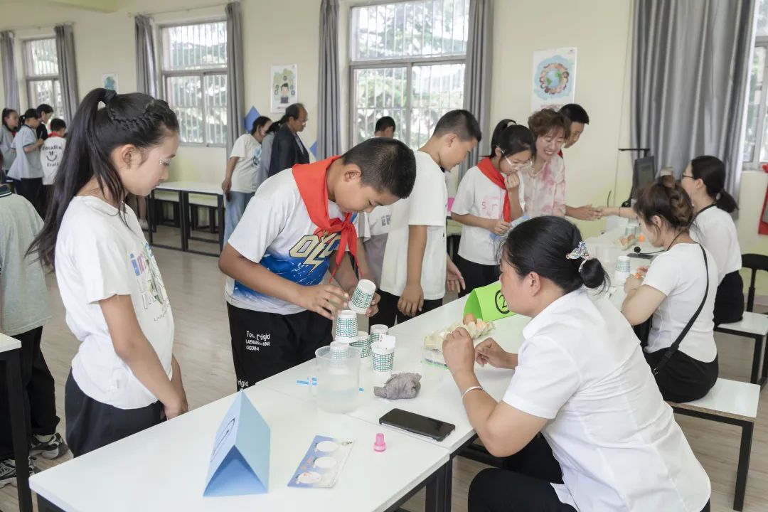 红领巾爱祖国 萌娃闯关过六一——临晋小学“庆六一”主题汇演暨综合实践活动纪实 第67张