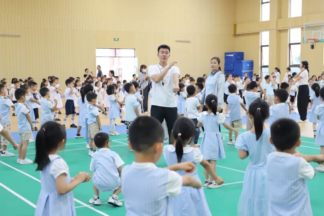 你好 小学!——石岩应人石第二幼儿园参观小学活动 第32张