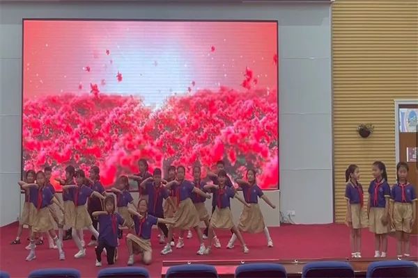 【艺体视界】华侨城小学举行“童心同趣 乐享未来”庆六一文艺汇演 第14张