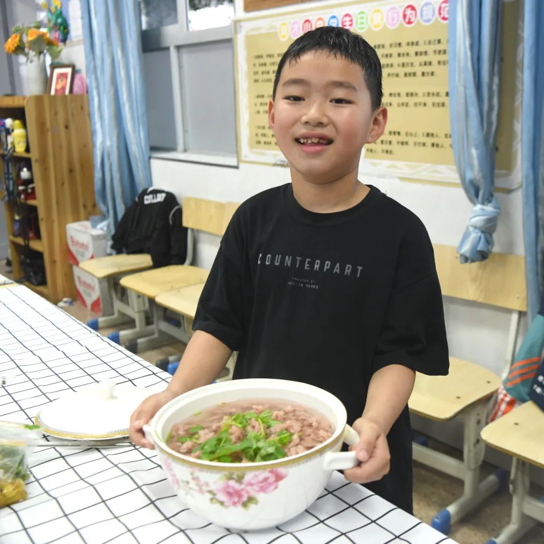 泰”美味啦!|育才小学“庆六一”食博会活动 第9张