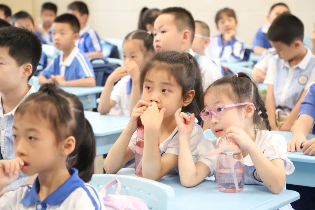 你好 小学!——石岩应人石第二幼儿园参观小学活动 第21张