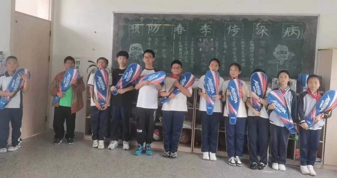 护航成长,与爱童行——月湖小学“学习之星”颁奖典礼暨浙商银行爱心公益庆六一、镇领导莅临我校进行“六一”慰问系列活动 第20张