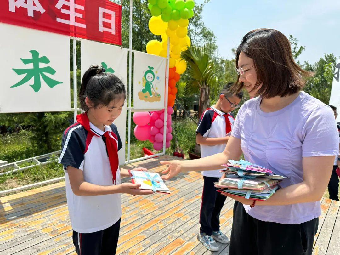 【全环境立德树人】上合示范区实验小学“学思践悟 勇创未来”庆六一系列活动 第37张