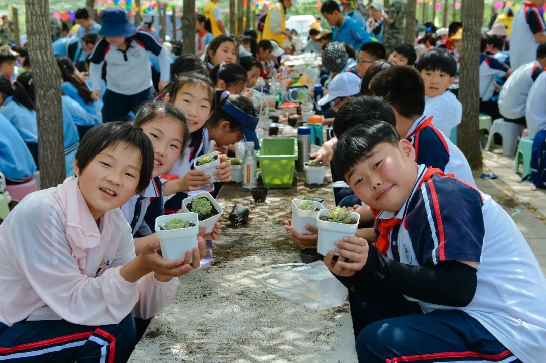 【全环境立德树人】上合示范区实验小学“学思践悟 勇创未来”庆六一系列活动 第73张