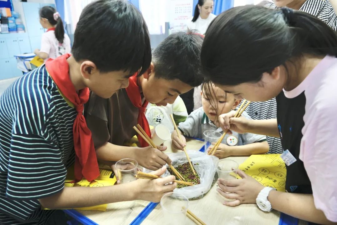 亦玩亦学,欢庆六一——水头镇实验小学六一游园暨项目学评活动 第43张