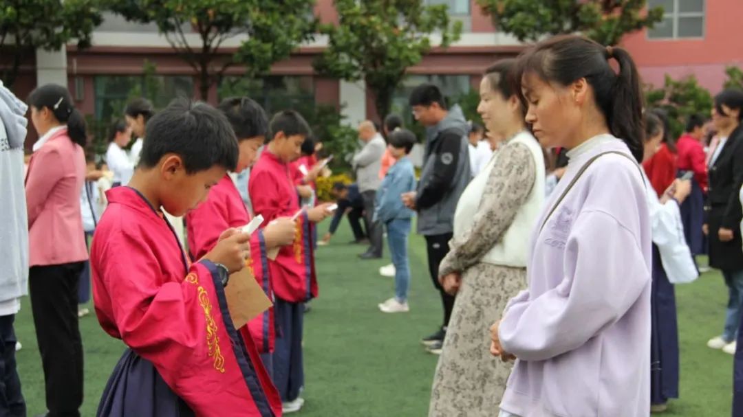 【校园动态】昆明市呈贡区第五小学二零二四年毕业典礼暨甲辰龙年成童礼 第20张