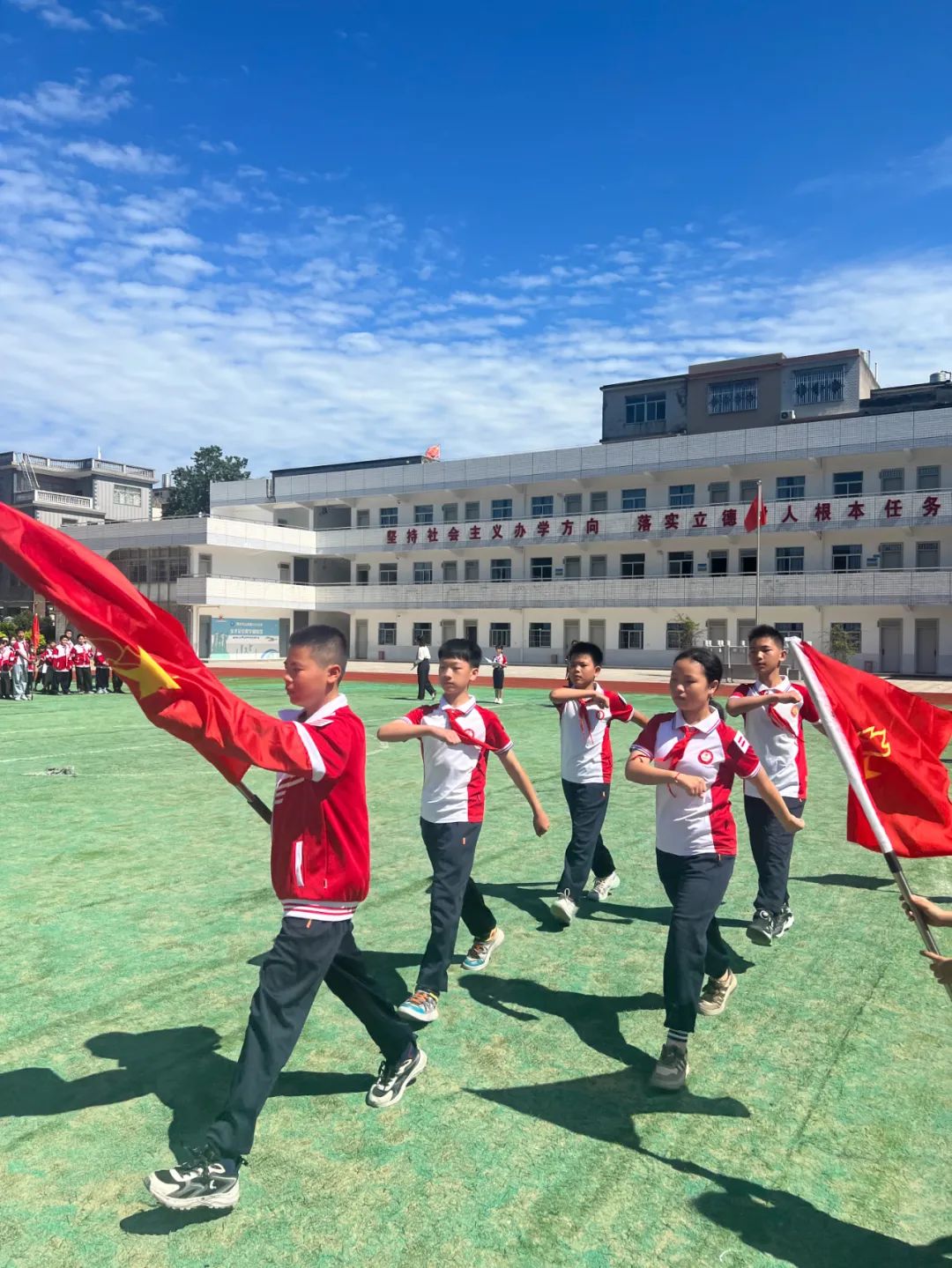 “红领巾爱祖国”——元光小学宝树校区新生入队仪式 第13张