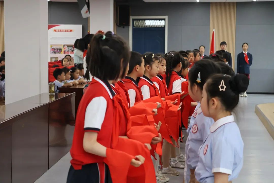 【小学】德馨育苑 | 红领巾飞扬,新梦想启航 第3张