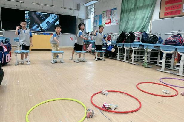 童星携手·悦享古山——大司巷小学教育集团胡库小学童趣六一心理游园会 第13张