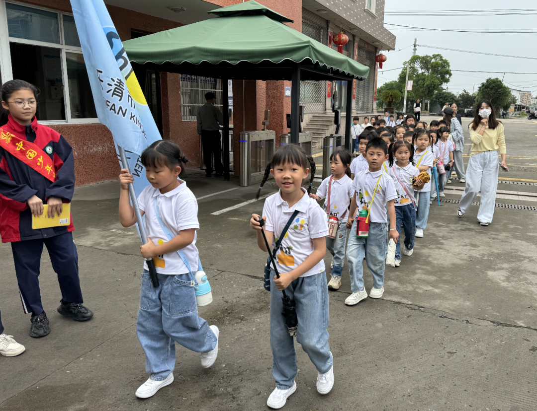 扬帆学海|儿童友好:小学初体验 衔接促成长——石帆一小牵手石帆朴湖幼儿园幼小衔接活动 第4张