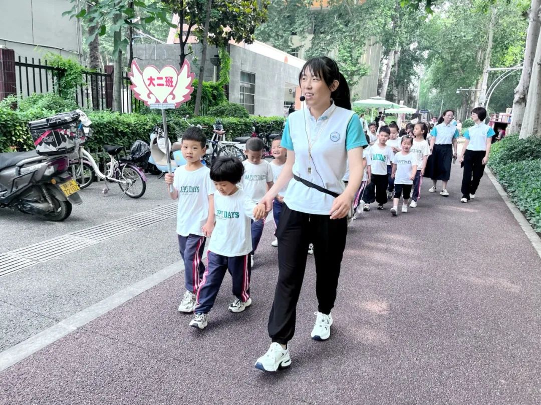 小学零距离  成长初体验 ——阎良区第一幼儿园大班幼儿参观小学纪实 第19张