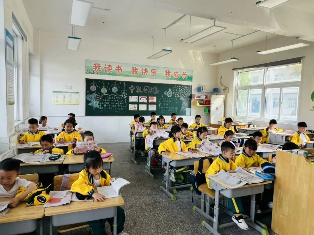 【学前教育宣传月】走进小学  快乐体验——阜宁县施庄中心幼儿园大班年级组走进小学实践活动 第26张