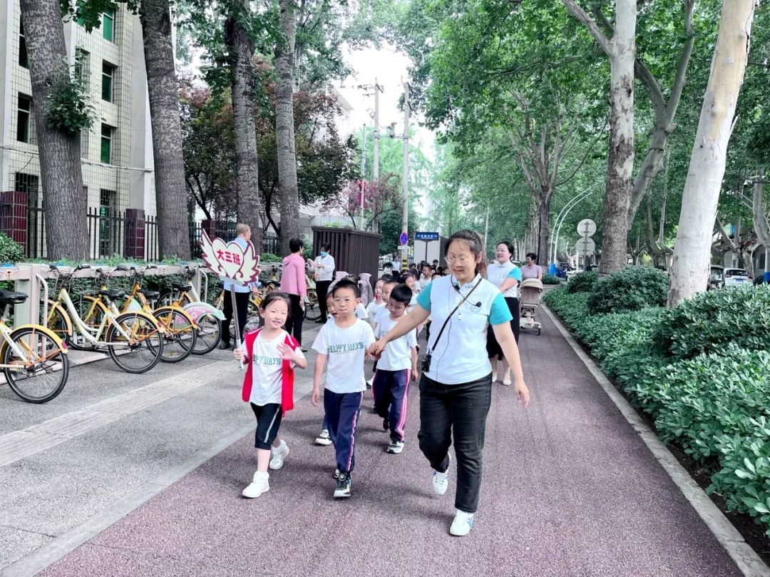 小学零距离  成长初体验 ——阎良区第一幼儿园大班幼儿参观小学纪实 第21张