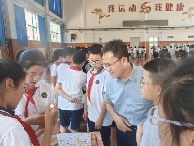 童心探科学 筑梦向未来——记河东区实验小学科技节暨“科技+”跨学科项目式学习教学改革专场活动 第3张