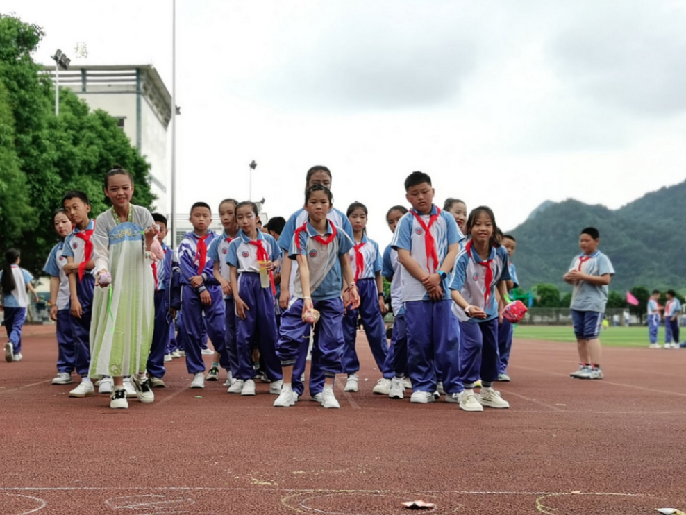 丹寨县城关第一小学第十四周要闻回顾 第70张