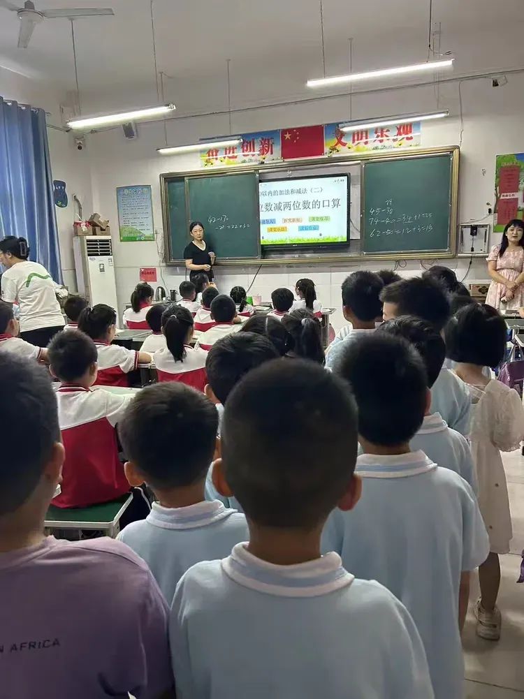 小学初体验,以“趣”韵童心——大名县第三幼儿园小朋友来我校参观学习 第11张