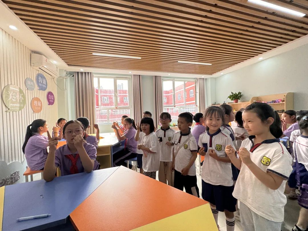 走进紫薇苑小学 赴一场成长之约——优冉幼儿园小朋友参观小学活动 第17张