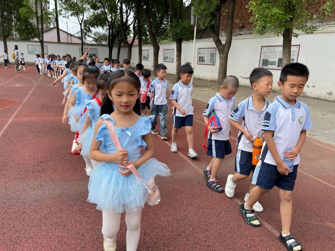 【幼小衔接】 初探小学 “幼”见成长——春溪集幼儿园大班走进小学 第13张