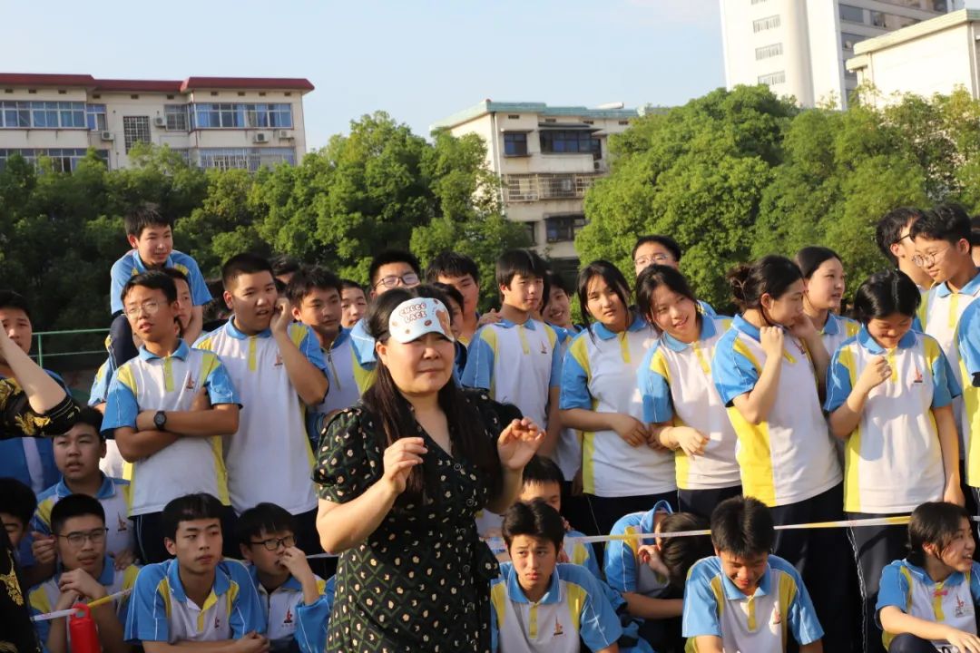 【清廉学校】减压赋能 乐赢中考——怀化市第二中举行中考考前减压活动 第40张