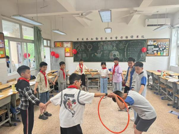 童星携手·悦享古山——大司巷小学教育集团胡库小学童趣六一心理游园会 第14张