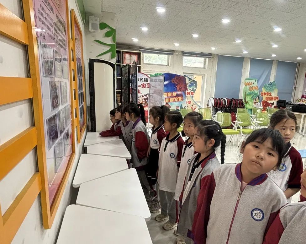 【万达小学·队前教育】长在红旗下  逐梦新时代——万达小学开展系列队前教育活动 第12张