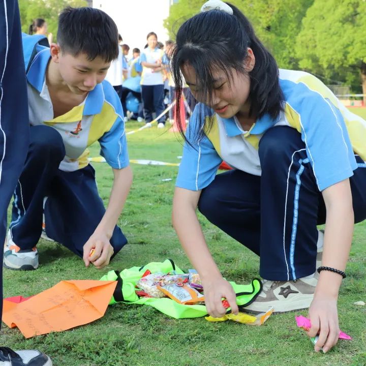 【清廉学校】减压赋能 乐赢中考——怀化市第二中举行中考考前减压活动 第30张