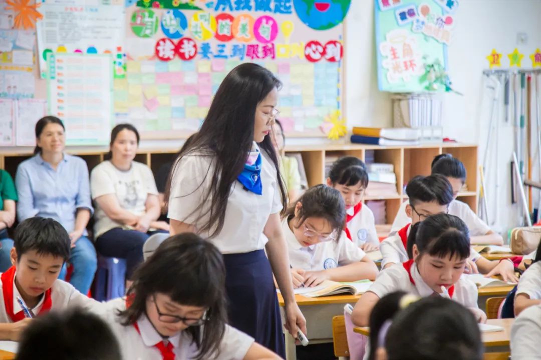 与您相约,看见成长的力量 | 东方半岛小学五年级教学“开放日”活动 第8张