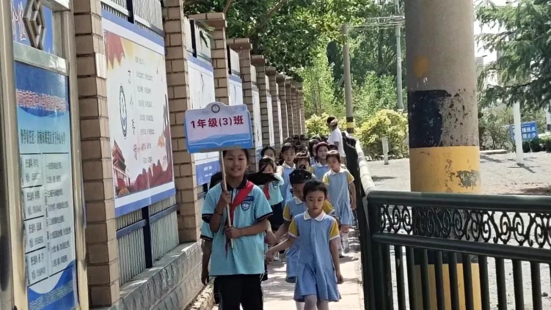 [知行教育]初探小学  礼遇成长——方下中心小学迎接方下街道幼儿园小朋友记实 第27张