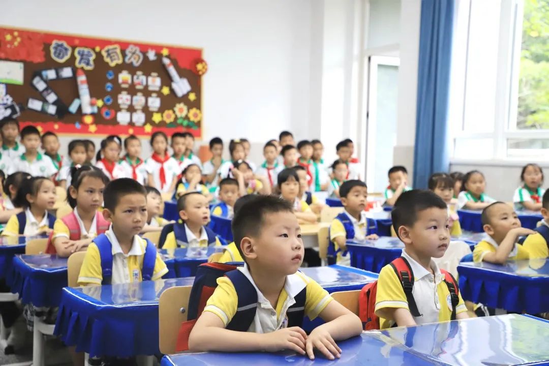 【幼小衔接】嗨!小学!——幼儿园大班幼儿小学初体验 第28张