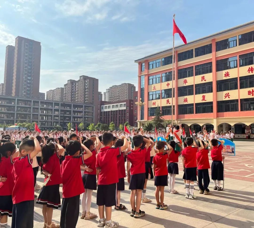 参观小学初体验  幼小衔接促成长——林州市第一实验幼儿园参观小学掠影(一) 第7张