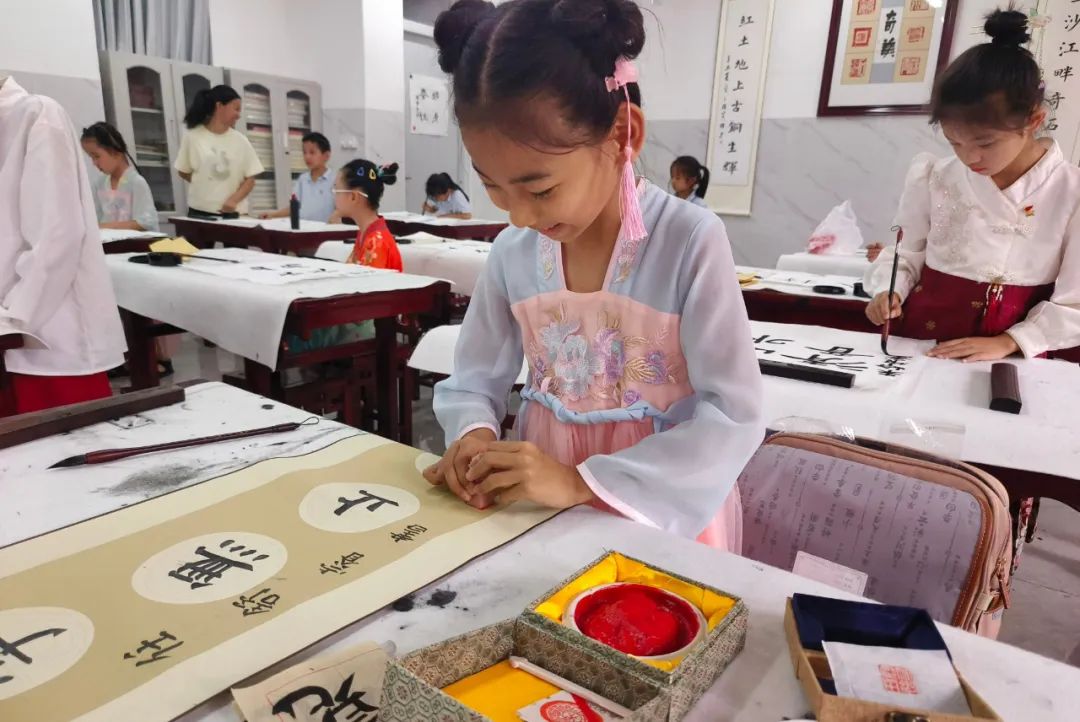 翰墨生香,文韵流长——中华小学东川学校(东川区第五小学)书法比赛活动 第8张