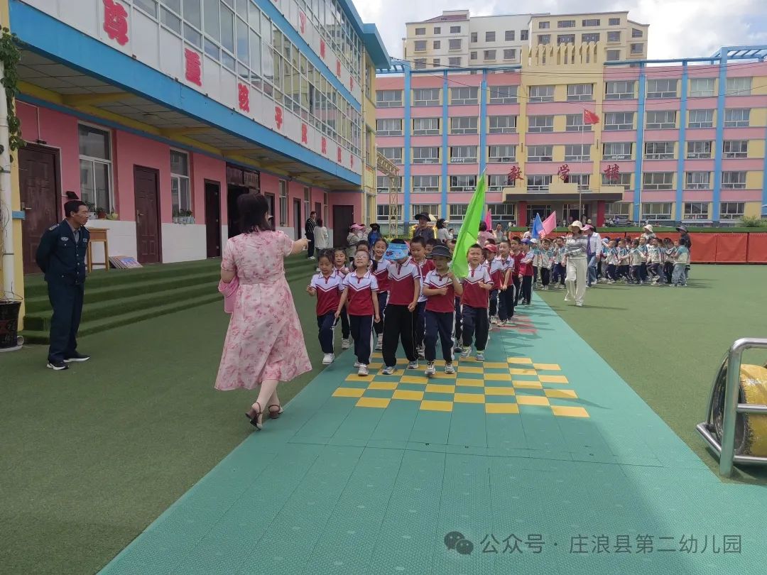 【幼小衔接】初探小学  幼“见”成长——庄浪县第二幼儿园教育集团大班组幼小衔接活动之参观小学 第19张