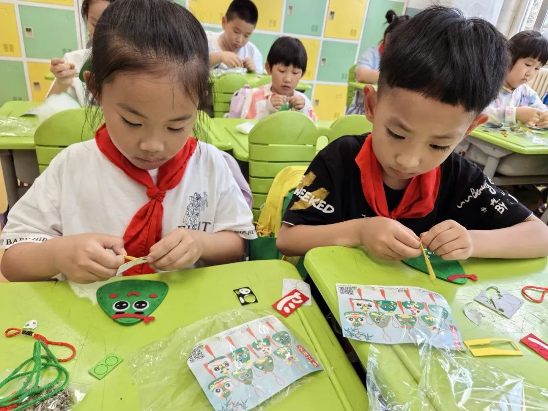 童心飞扬  快乐翱翔——中关村第一小学顺义学校“六一”儿童节嘉年华活动 第170张