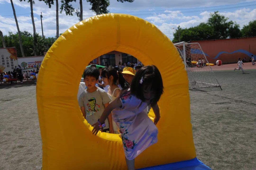 童心飞扬  快乐翱翔——中关村第一小学顺义学校“六一”儿童节嘉年华活动 第117张