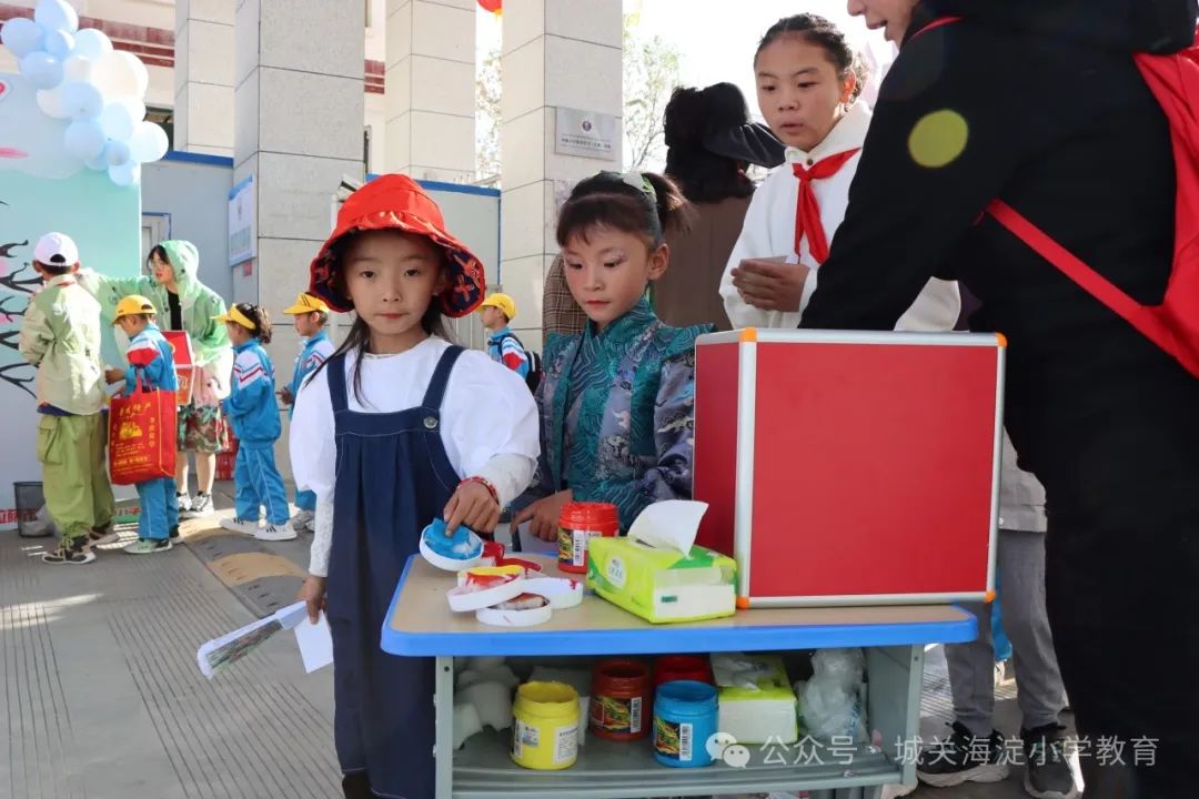 城关区海淀小学隆重举行六一国际儿童节庆祝活动——愿孩子们眼中有神、心中有光,健康成长、节日快乐 第6张