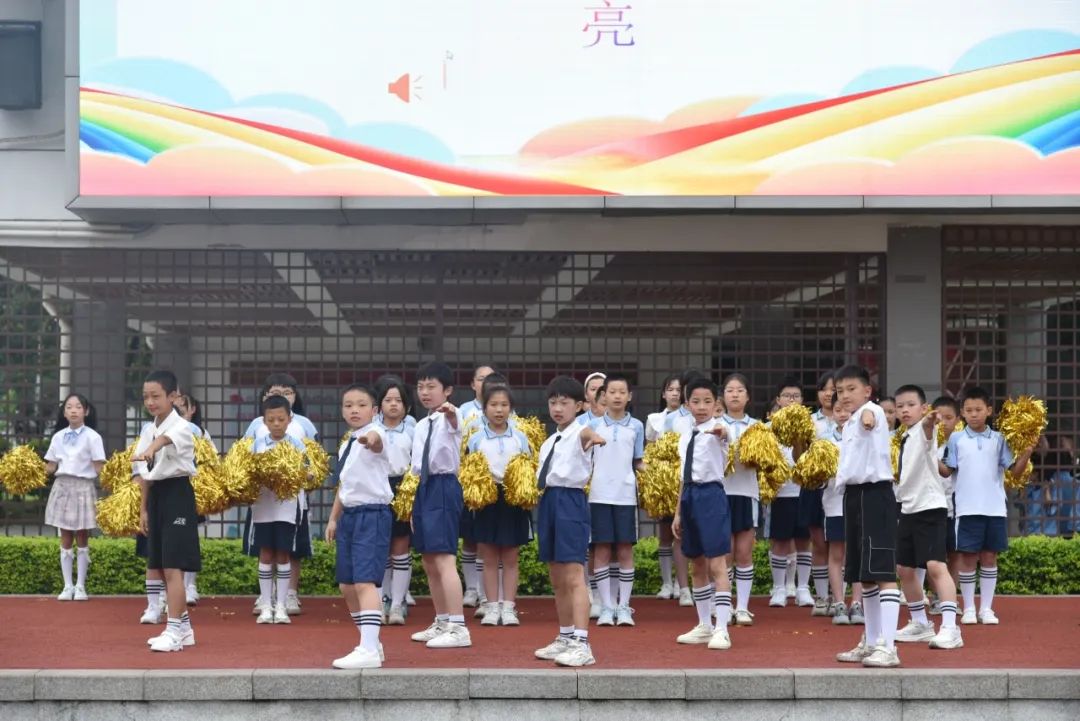 桂林市中隐小学“红领巾爱祖国 共筑中国梦”六一文艺汇演圆满落幕 第9张