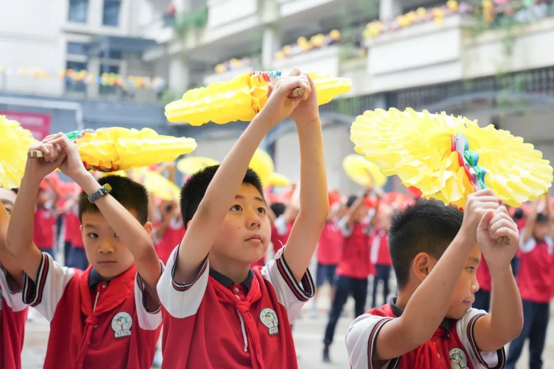 微笑迎考,逐梦未来——颐华学校举行中高考减压祝福活动 第14张