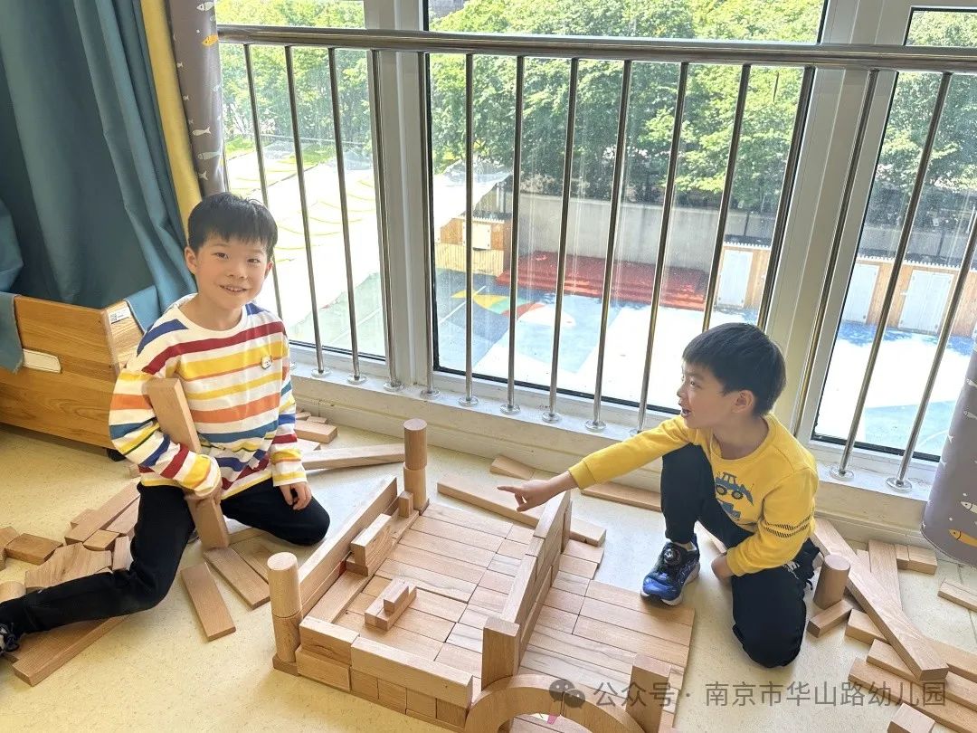 【爱生长活动】大三班:搭建小学 第7张