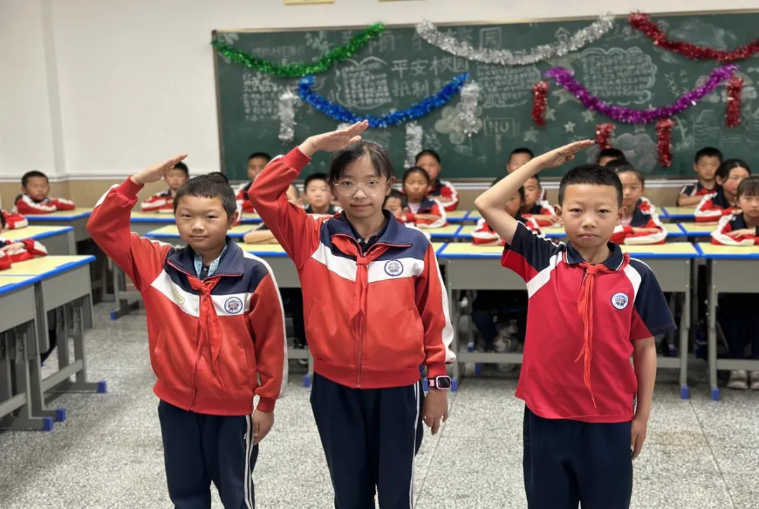 山海情牵共成长——记无锡市石塘湾中心小学和海东市平安区平安小学四年级云成长仪式 第8张